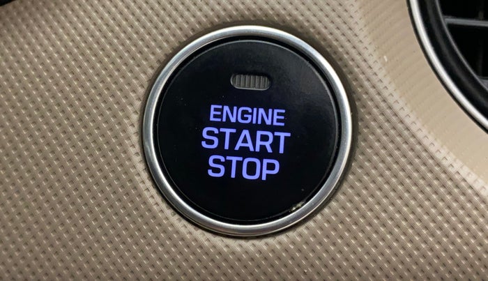 2013 Hyundai Grand i10 SPORTZ 1.2 KAPPA VTVT, Petrol, Manual, 80,400 km, Keyless Start/ Stop Button