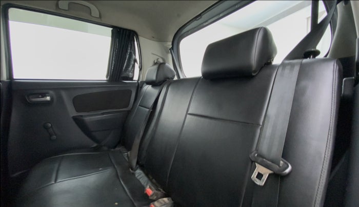 2012 Maruti Wagon R 1.0 LXI, CNG, Manual, 76,339 km, Right Side Rear Door Cabin