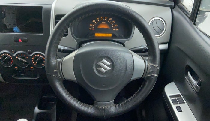 2012 Maruti Wagon R 1.0 LXI, CNG, Manual, 76,339 km, Steering Wheel Close Up