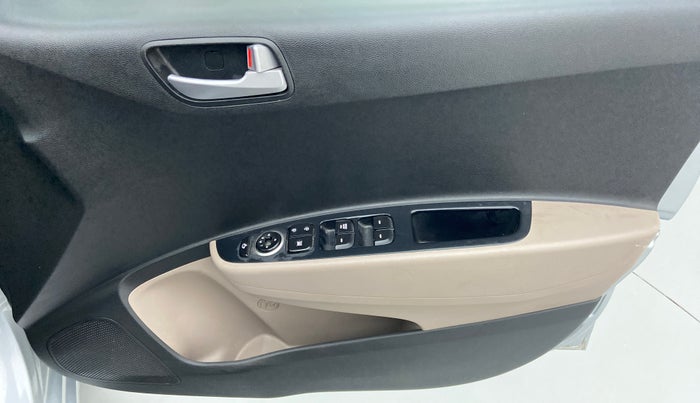 2019 Hyundai Grand i10 ASTA 1.2 VTVT, Petrol, Manual, 32,881 km, Driver Side Door Panels Control
