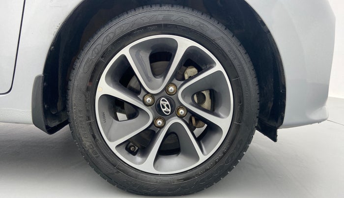 2019 Hyundai Grand i10 ASTA 1.2 VTVT, Petrol, Manual, 32,881 km, Right Front Wheel