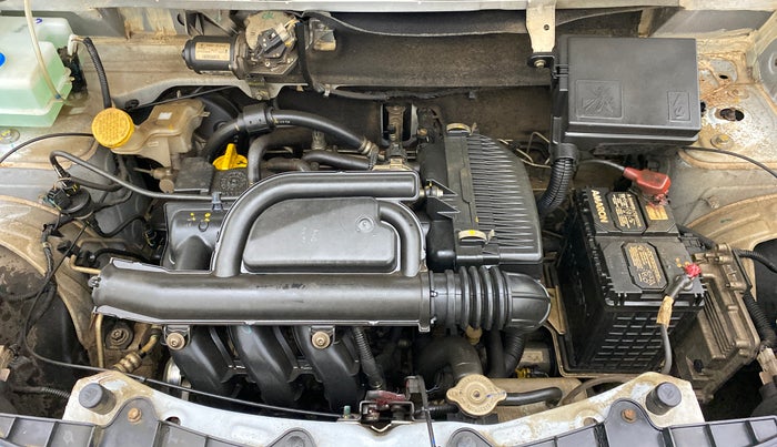 2019 Renault Kwid 1.0 RXT Opt AT, Petrol, Automatic, 9,645 km, Open Bonet