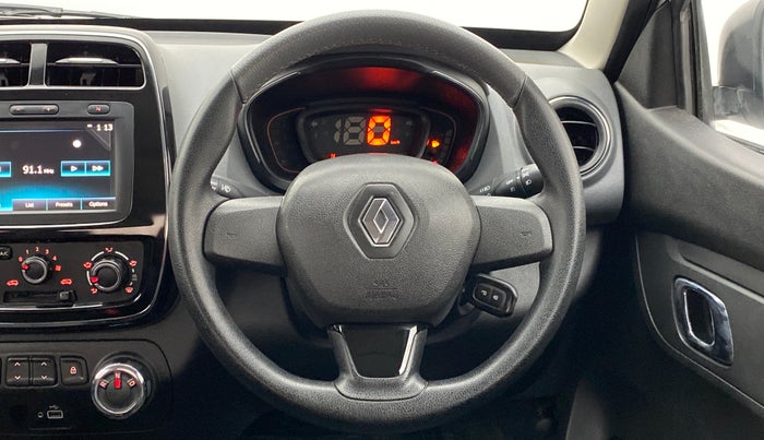 2019 Renault Kwid 1.0 RXT Opt AT, Petrol, Automatic, 9,645 km, Steering Wheel Close Up