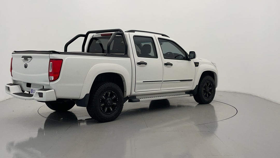 Right Back Diagonal (45- Degree) View