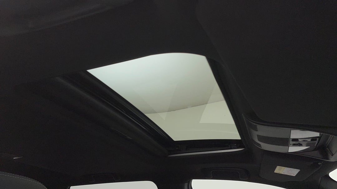 Interior Sunroof/Moonroof
