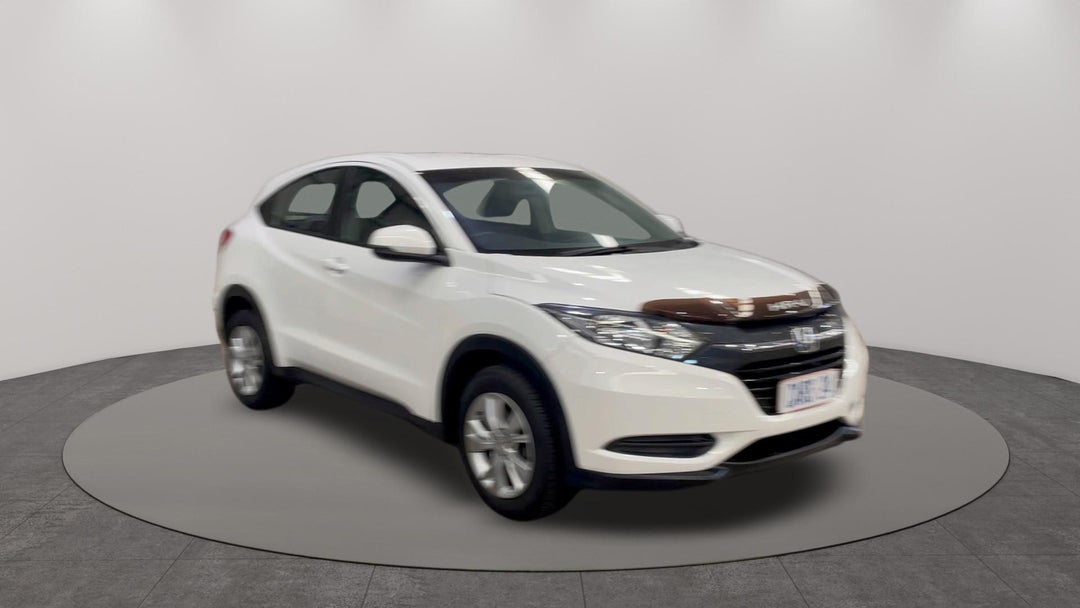 2016 Honda HR-V Vti, Automatic, 116376 km, Right Front Diagonal (45- Degree) View