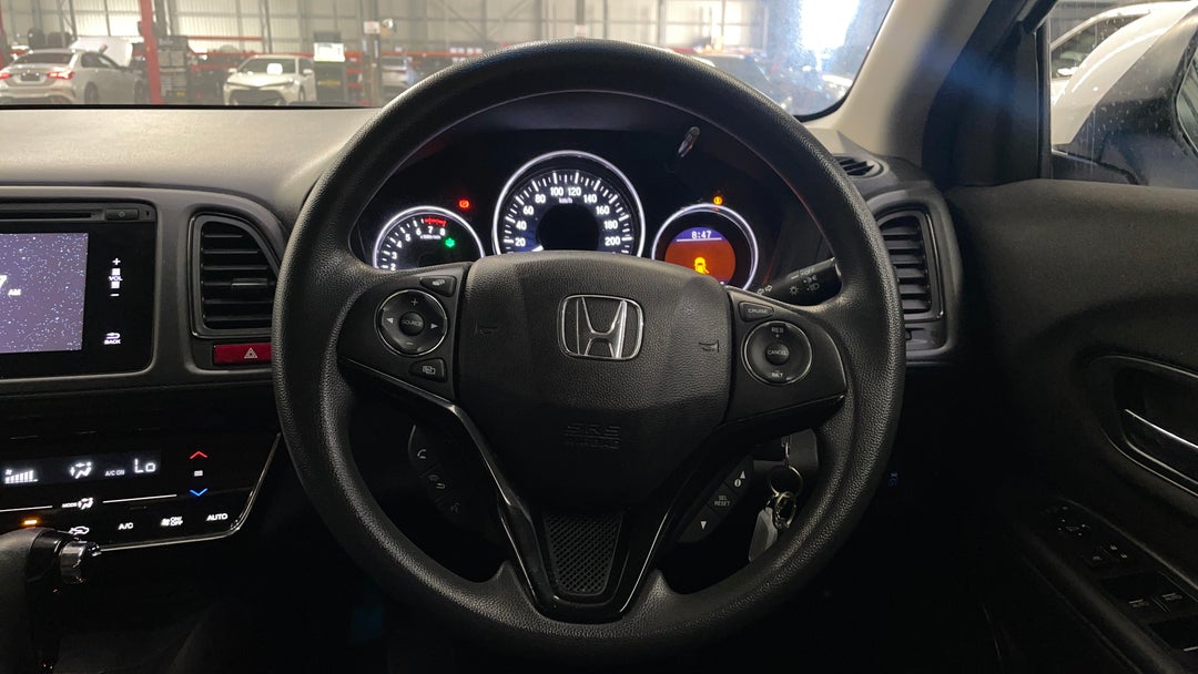 2016 Honda HR-V Vti, Automatic, 116376 km, Steering Wheel Close-up