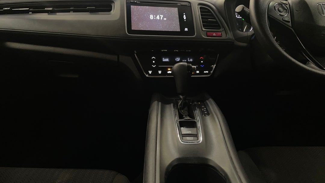 2016 Honda HR-V Vti, Automatic, 116376 km, Center Console