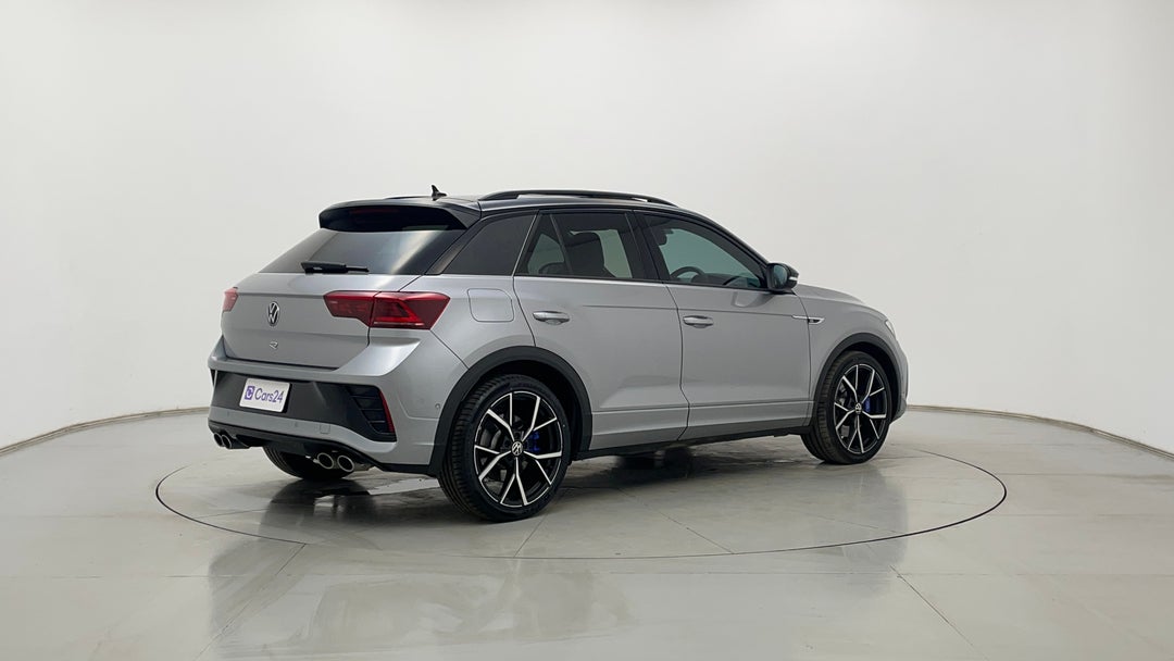 Right Back Diagonal (45- Degree) View