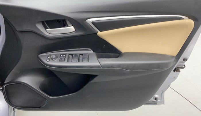 2020 Honda Jazz 1.2 ZX MT, Petrol, Manual, 10,707 km, Driver Side Door Panels Control