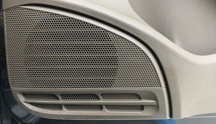 2016 Volkswagen Vento HIGHLINE PETROL AT, Petrol, Automatic, 54,777 km, Speaker