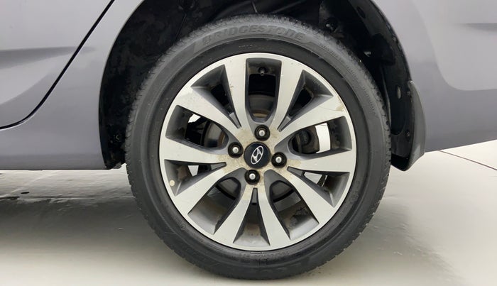 2014 Hyundai Verna FLUIDIC 1.6 SX CRDI, Diesel, Manual, 74,548 km, Left Rear Wheel