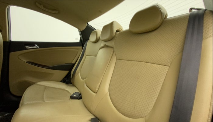2013 Hyundai Verna FLUIDIC 1.6 VTVT SX OPT, Petrol, Manual, 27,360 km, Right Side Rear Door Cabin
