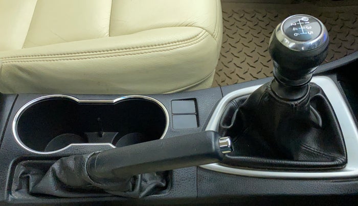 2014 Toyota Corolla Altis G, Petrol, Manual, 55,679 km, Gear Lever