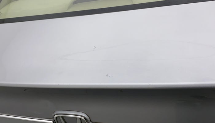 2018 Honda Amaze 1.5 SMT I DTEC, Diesel, Manual, 82,187 km, Dicky (Boot door) - Minor scratches