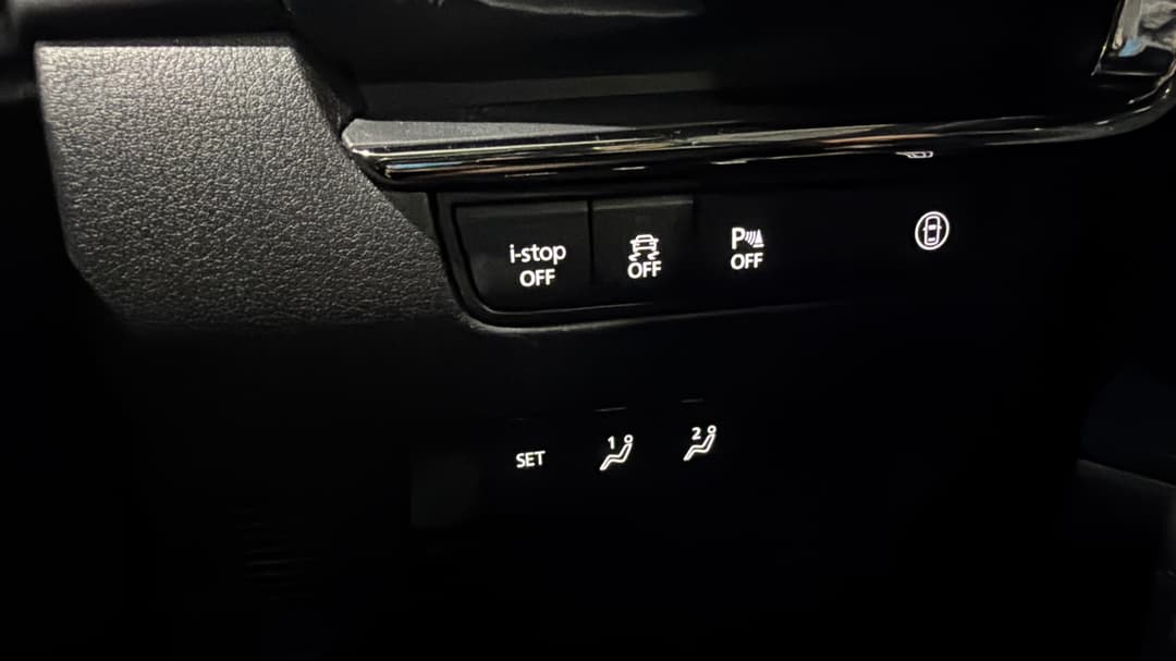 2020 Mazda 3 G25 Evolve, Automatic, 80095 km, Utility Switches/Buttons