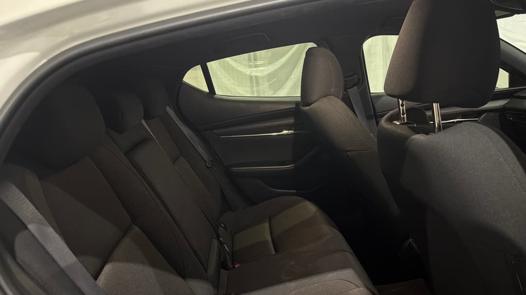 2020 Mazda 3 G25 Evolve, Automatic, 80095 km, Right Side Rear Door Cabin View