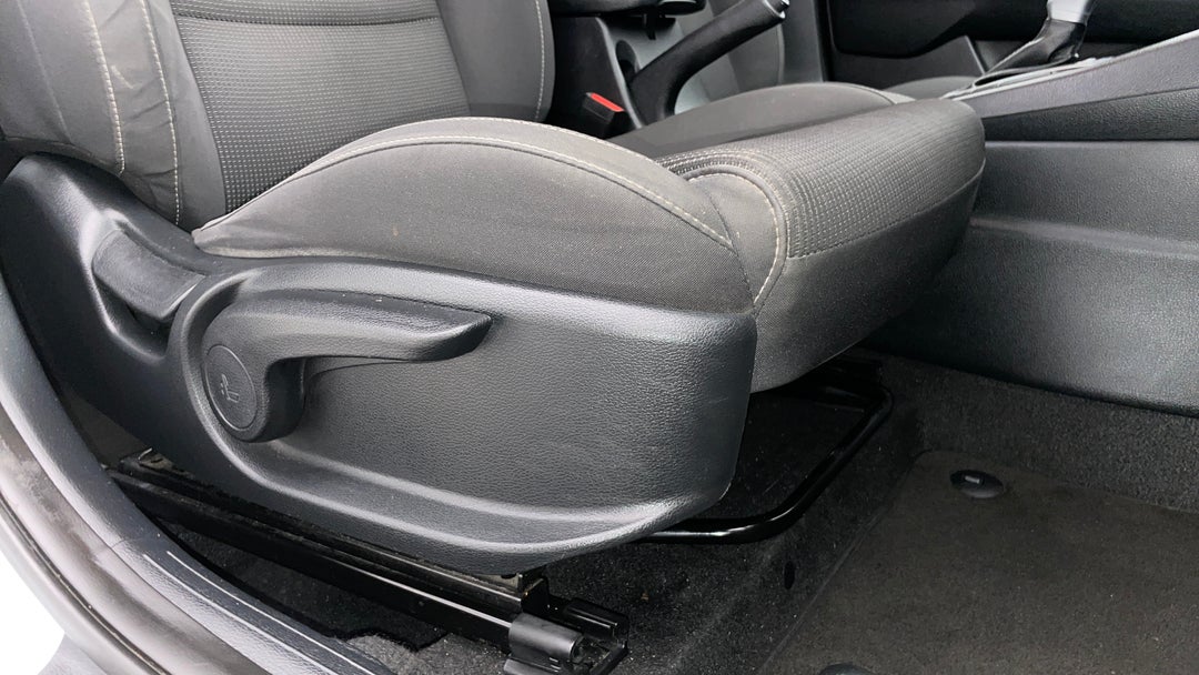 2019 Kia Cerato S, Automatic, 113142 km, Drivers Side Adjustment Panel