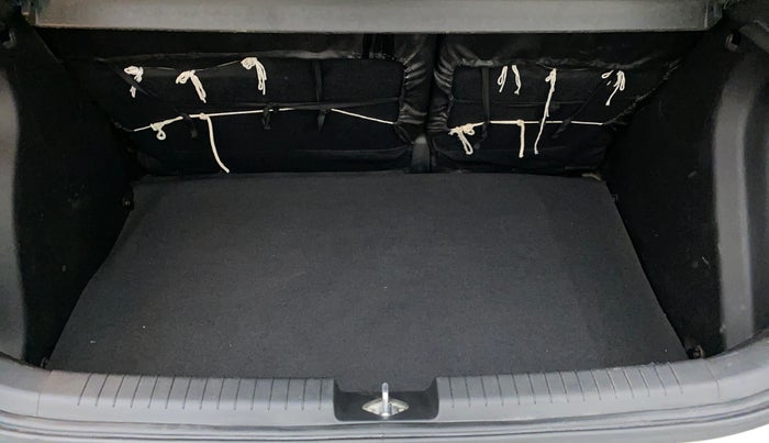 2015 Hyundai Elite i20 ASTA 1.2, Petrol, Manual, 50,067 km, Boot Inside