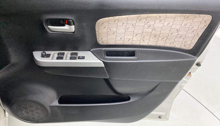 2015 Maruti Wagon R 1.0 VXI, Petrol, Manual, 57,147 km, Driver Side Door Panels Control
