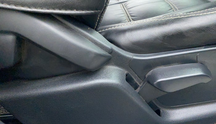 2018 Ford Ecosport 1.5TITANIUM TDCI, Diesel, Manual, 1,31,769 km, Driver Side Adjustment Panel