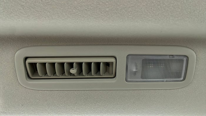 MITSUBISHI PAJERO-Rear AC Vents