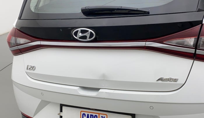 2020 Hyundai NEW I20 ASTA 1.2 AT, Petrol, Automatic, 58,670 km, Dicky (Boot door) - Slightly dented