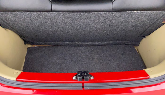 2016 Honda Brio 1.2 S MT I VTEC, Petrol, Manual, 16,990 km, Boot inside view