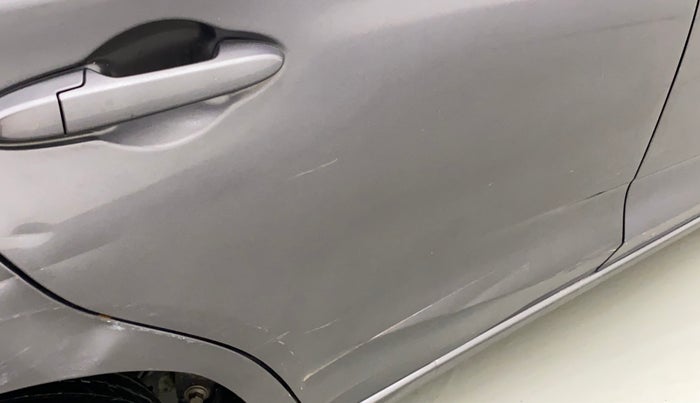 2019 Honda Amaze 1.2L I-VTEC S, Petrol, Manual, 49,534 km, Right rear door - Minor scratches