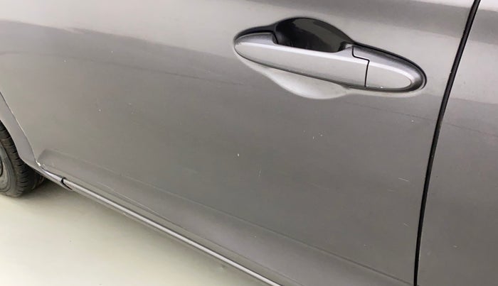 2019 Honda Amaze 1.2L I-VTEC S, Petrol, Manual, 49,534 km, Front passenger door - Minor scratches