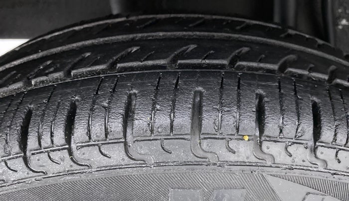 2019 Datsun Redi Go T (O), Petrol, Manual, 38,425 km, Right Rear Tyre Tread