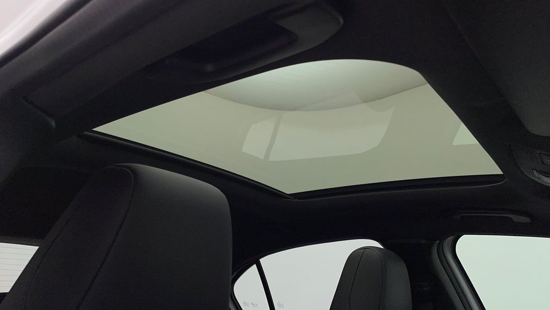 Interior Sunroof/Moonroof