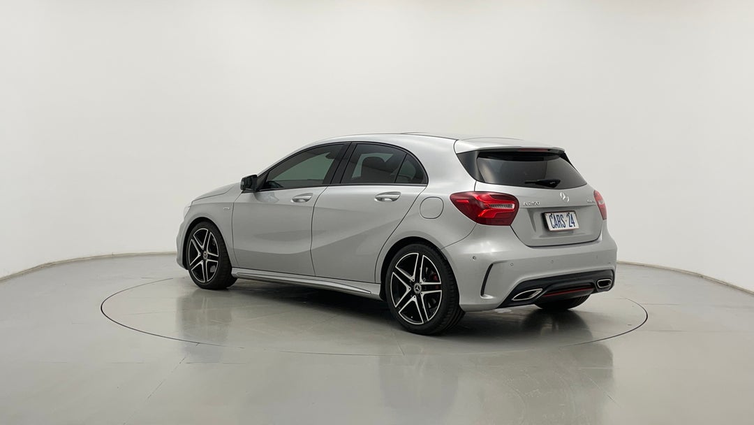 Left Back Diagonal (45- Degree) View