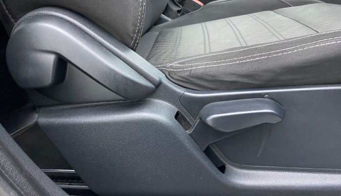2018 Ford Ecosport 1.5TITANIUM TDCI, Diesel, Manual, 62,522 km, Driver Side Adjustment Panel