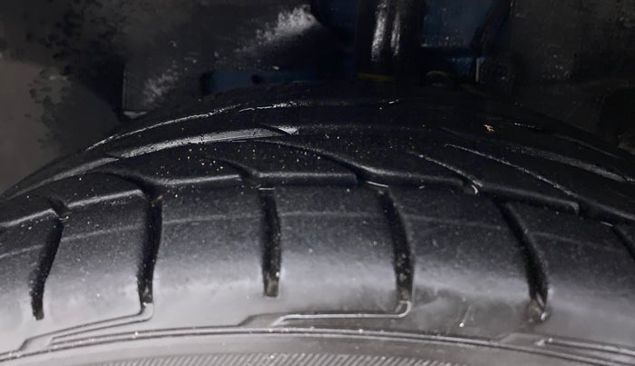 2018 Ford Ecosport 1.5TITANIUM TDCI, Diesel, Manual, 62,522 km, Left Front Tyre Tread