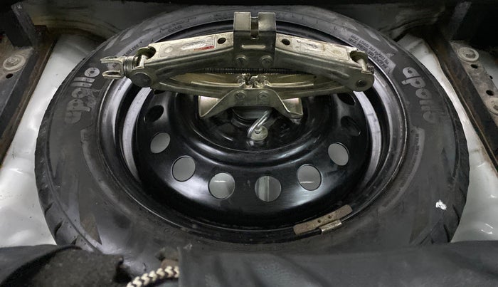 2016 Maruti Wagon R 1.0 VXI, CNG, Manual, 95,393 km, Spare Tyre