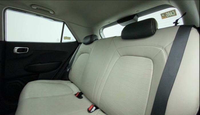 2021 Hyundai VENUE SX 1.0 TURBO, Petrol, Manual, 37,550 km, Right Side Rear Door Cabin