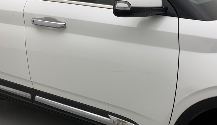 2021 Hyundai VENUE SX 1.0 TURBO, Petrol, Manual, 37,550 km, Driver-side door - Minor scratches