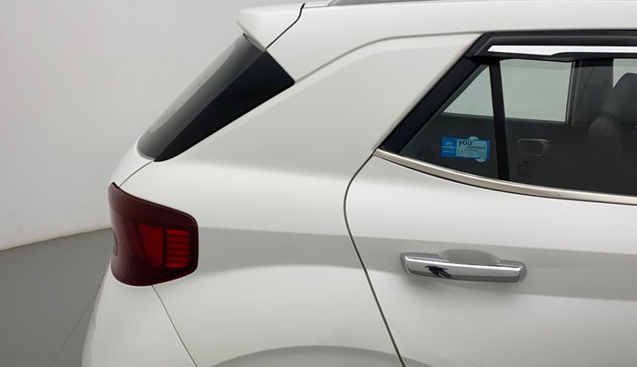2021 Hyundai VENUE SX 1.0 TURBO, Petrol, Manual, 37,550 km, Right quarter panel - Paint has minor damage