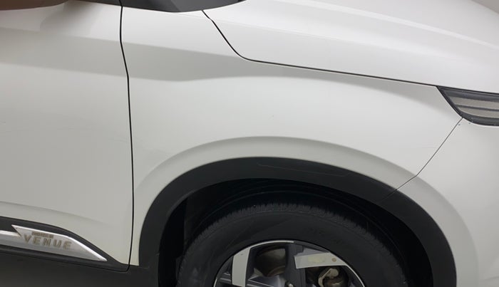 2021 Hyundai VENUE SX 1.0 TURBO, Petrol, Manual, 37,550 km, Right fender - Minor scratches