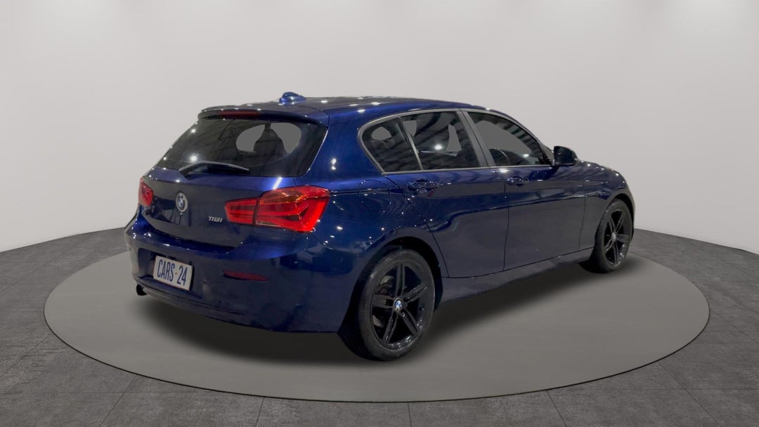 Right Back Diagonal (45- Degree) View