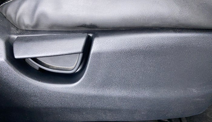 2019 Hyundai NEW SANTRO SPORTZ 1.1, Petrol, Manual, 12,461 km, Driver Side Adjustment Panel