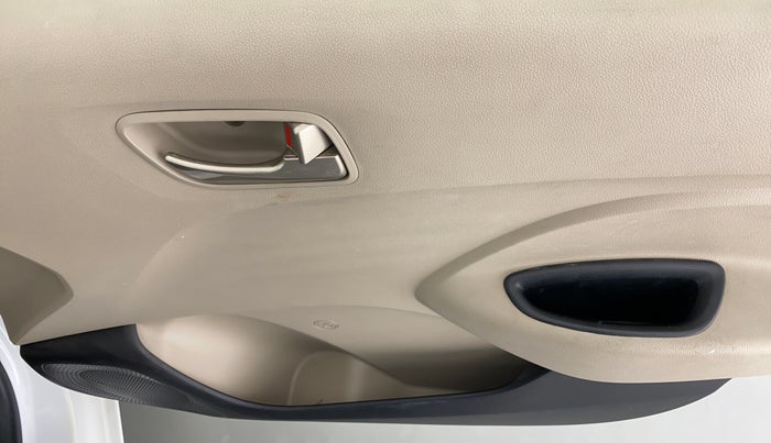 2019 Hyundai NEW SANTRO SPORTZ 1.1, Petrol, Manual, 12,461 km, Driver Side Door Panels Control