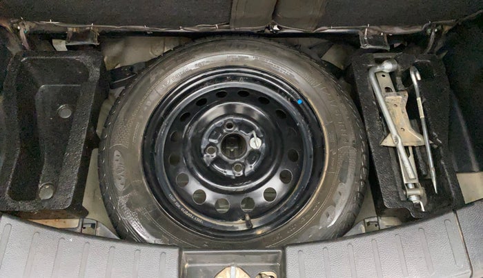 2015 Maruti Wagon R 1.0 VXI, Petrol, Manual, 37,483 km, Spare Tyre
