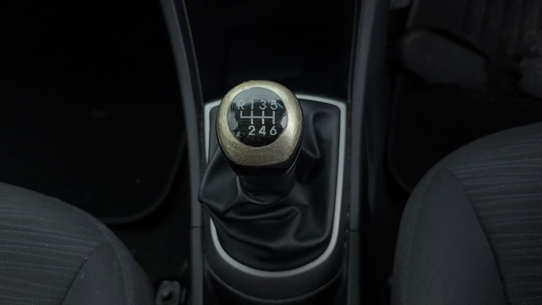 2019 Hyundai Accent Sport, Manual, 142832 km, Gear Lever 