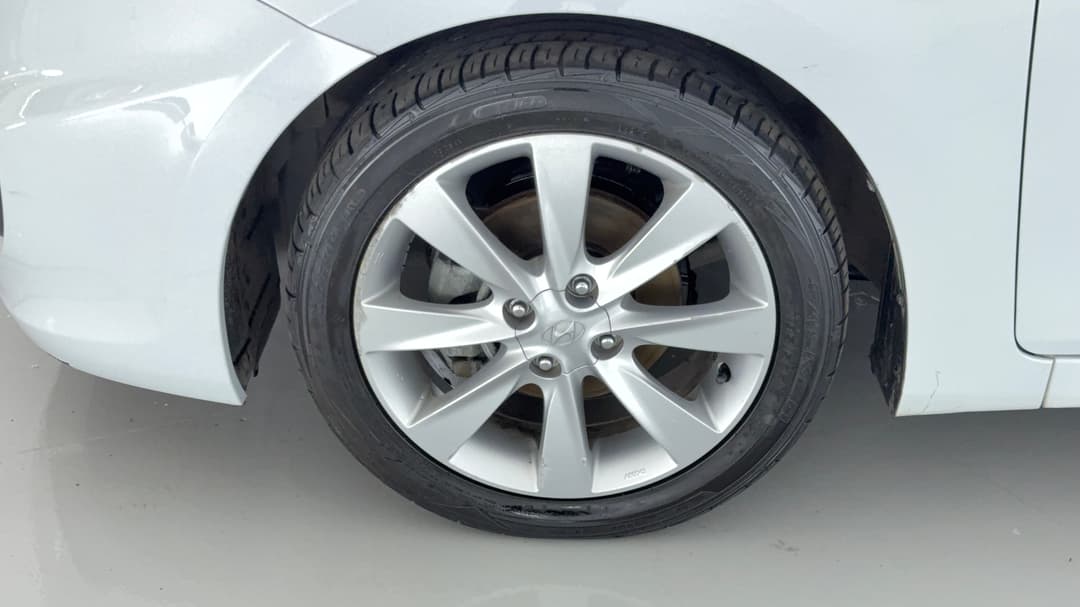 2019 Hyundai Accent Sport, Manual, 142832 km, Left Front Wheel