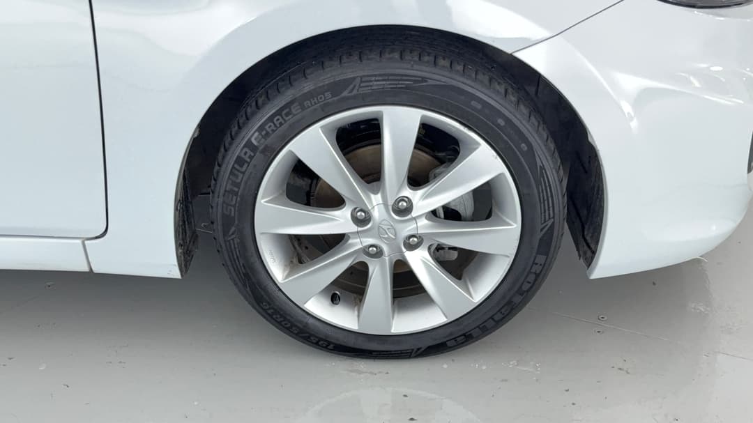 2019 Hyundai Accent Sport, Manual, 142832 km, Right Front Wheel