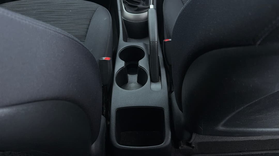 2019 Hyundai Accent Sport, Manual, 142832 km, Center Console