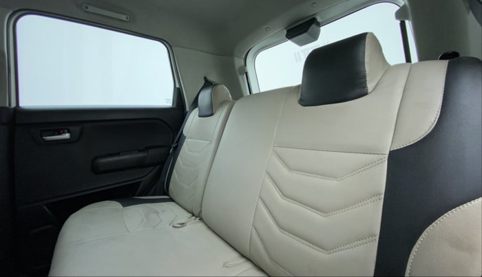 2019 Maruti New Wagon-R VXI 1.0, Petrol, Manual, 38,730 km, Right Side Rear Door Cabin