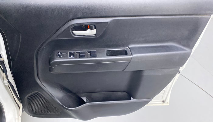 2019 Maruti New Wagon-R VXI 1.0, Petrol, Manual, 38,730 km, Driver Side Door Panels Control